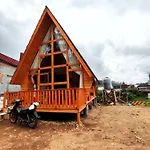 Calla Cabin 2